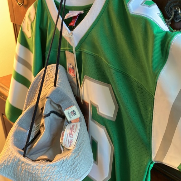 Philadelphia Eagles Mitchell & Ness Throwback Bill Bergey jersey with bucket hat - Picture 11 of 11